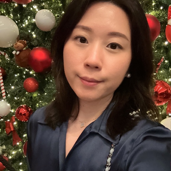 Meet your Posher, Amy - Picture 1 of 1